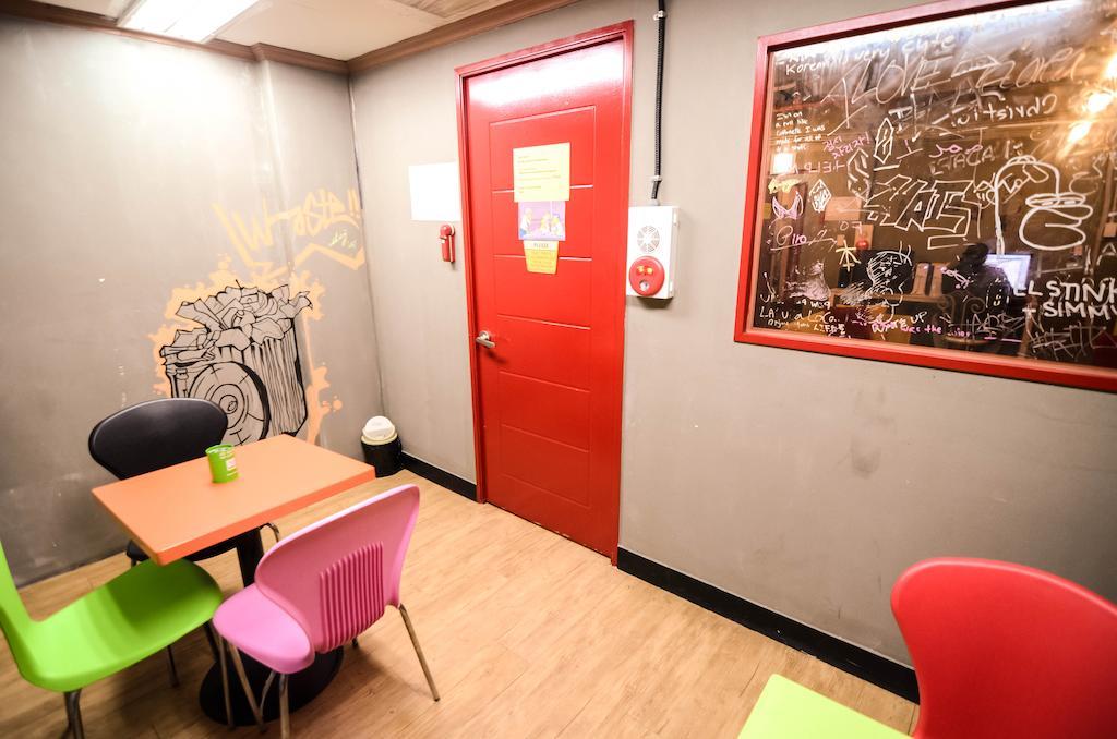 Kimchee Sinchon Guesthouse Soul Exteriér fotografie