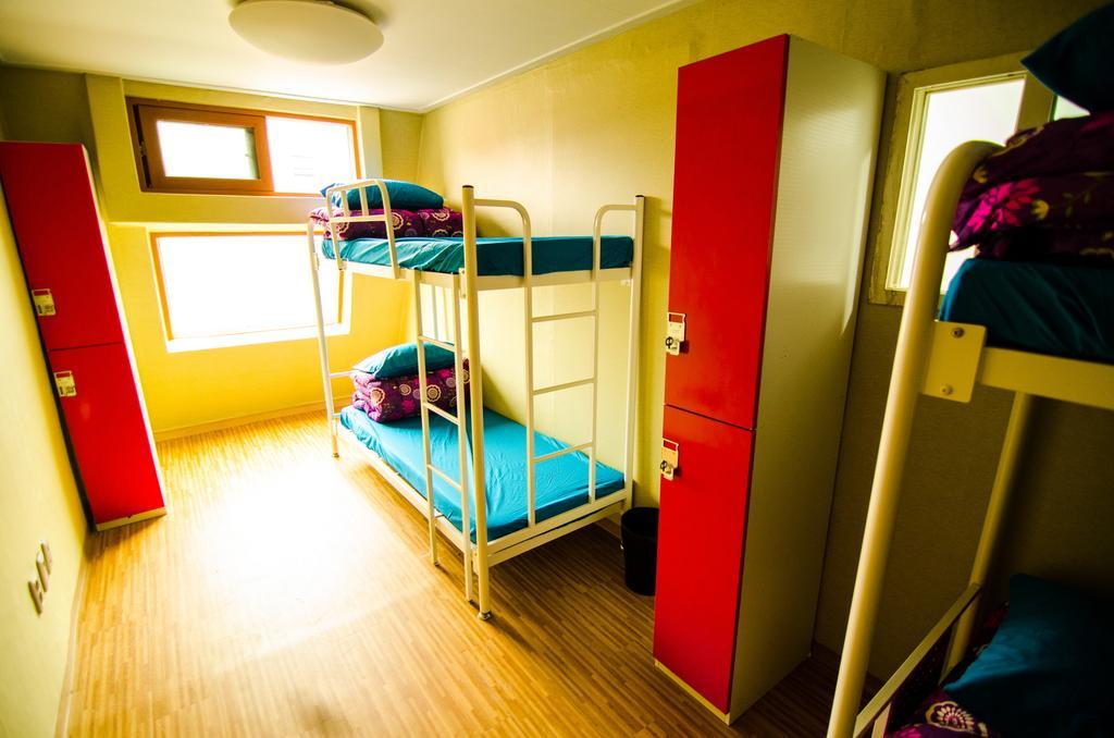 Kimchee Sinchon Guesthouse Soul Pokoj fotografie