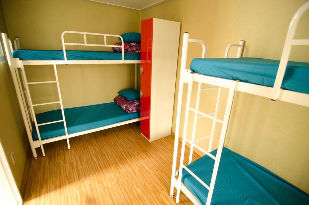 Kimchee Sinchon Guesthouse Soul Pokoj fotografie