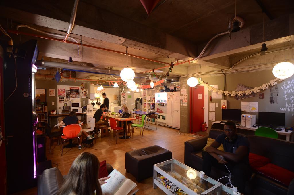 Kimchee Sinchon Guesthouse Soul Exteriér fotografie